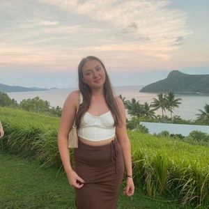 Meet your Posher, Bethany